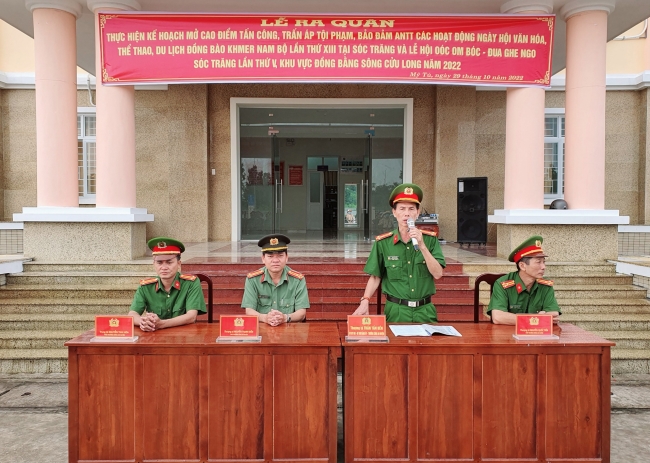 Công an huyện Mỹ Tú tổ chức lễ ra quân thực hiện kế hoạch mở cao điểm tấn công trấn áp tội phạm, bảo đảm an ninh trật tự trên địa bàn huyện