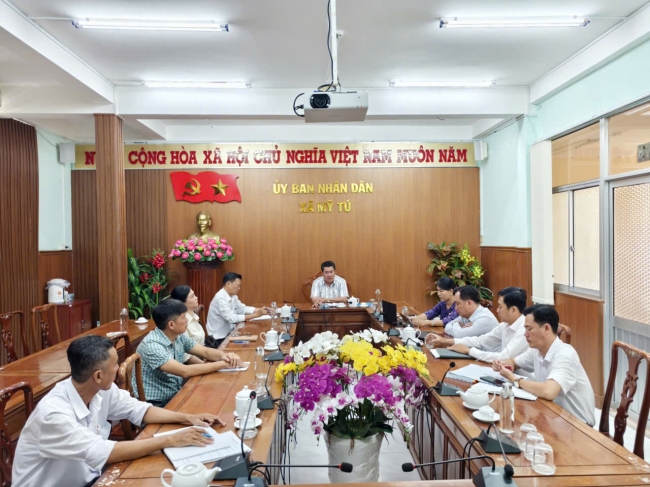 Họp Thường trực UBND xã Mỹ Tú 08-10-2025