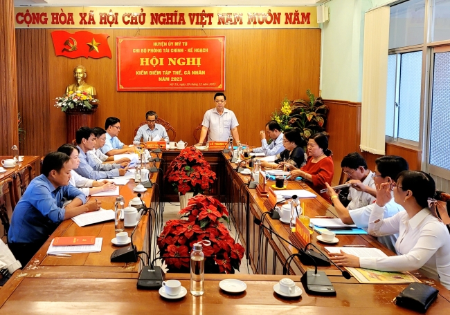 Hội nghị kiểm điểm tập thể cá nhân năm 2023 Chi bộ Phòng Tài chính- Kế hoạch