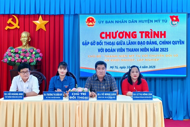 Mỹ Tú: Đối thoại giữa lãnh đạo Đảng chính quyền với thanh niên chủ đề “Thanh niên Mỹ Tú với chuyển đổi số và khởi nghiệp, lập nghiệp”