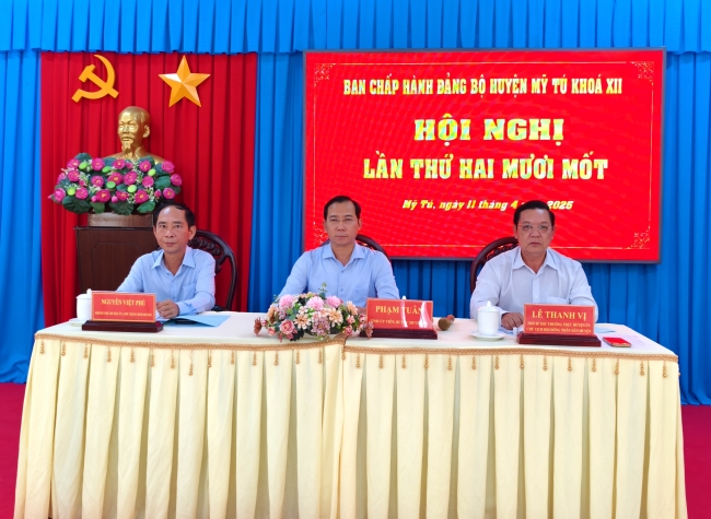 Ban Chấp hành Đảng bộ huyện Mỹ Tú họp sơ kết quí I năm 2025
