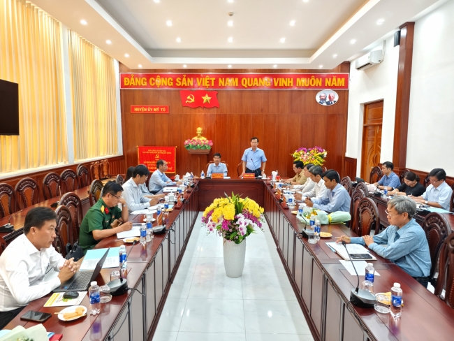 Ban Thường vụ Huyện ủy Mỹ Tú họp sơ kết tháng 02 năm 2025