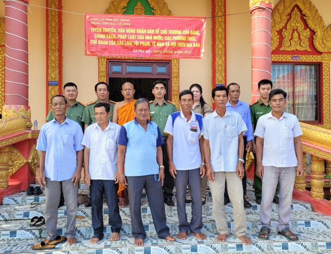 Tuyên truyền giữ vững ổn định an ninh trật tự trong đồng bào dân tộc tại chùa Bưng KhDon xã Phú Mỹ
