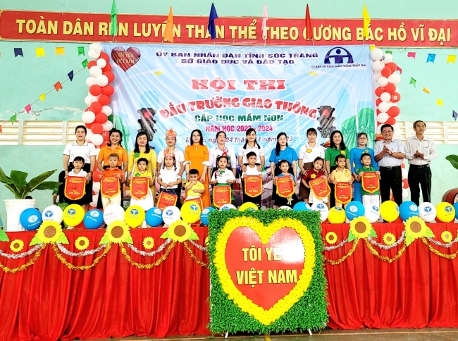 Mỹ Tú tổ chức thành công Hội thi “An toàn giao thông” cấp mầm non tỉnh Sóc Trăng